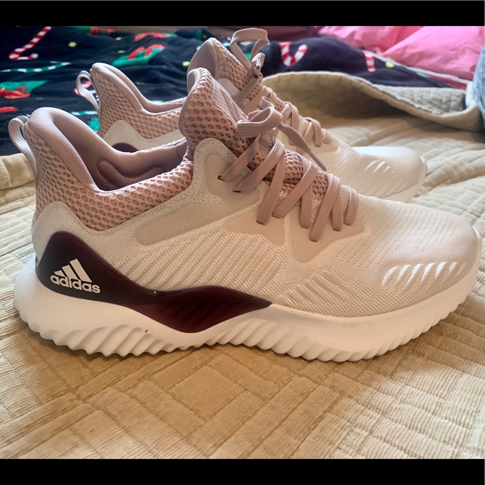 Womens adidas alpha bounce beyond size 8.5